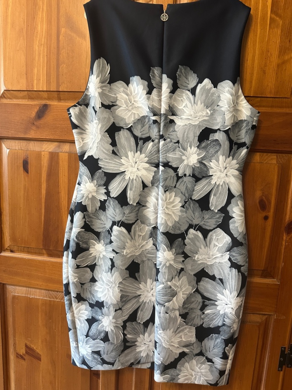 Tommy Hilfiger Blue and White Floral Dress - 14 - Picture 5 of 5
